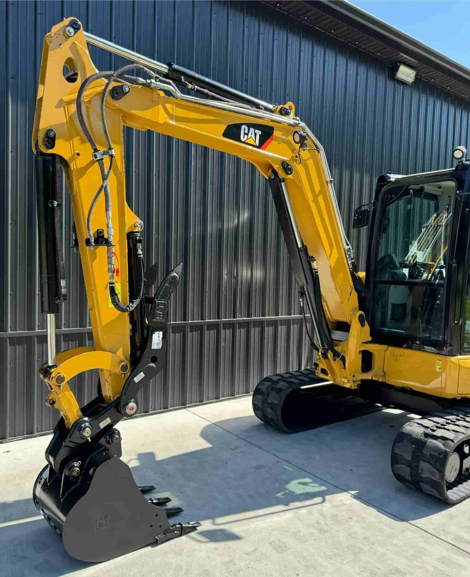 2019 CAT 305E2
